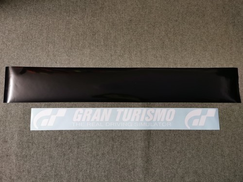 Bianco sfondo nero - gt,